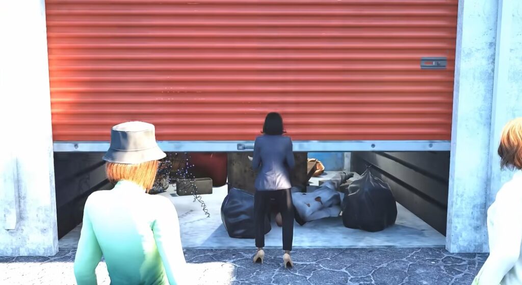 storage hunter simulator opening a storage